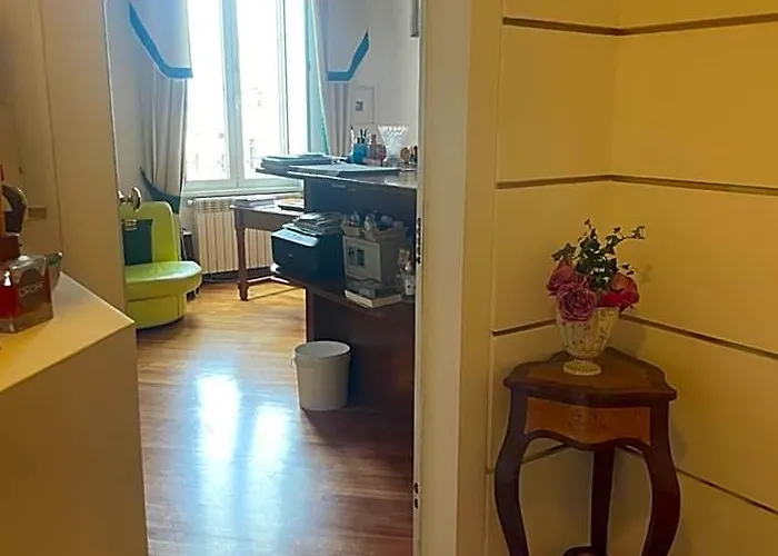 Le Petit Real Гостевой дом Рим